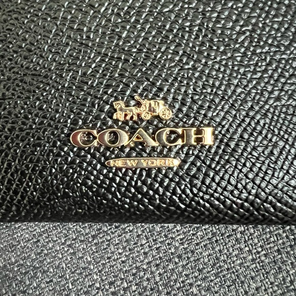 NWT COACH SIGNATURE MINI CREDIT CARD HOLDER CASE WITH KEY RING ON A CHEIN - Picture 4 of 11